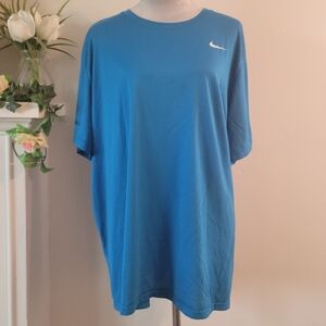 Nike Men's Blue T-Shirt Dri-fit